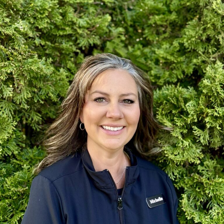 MICHELLE-LEAD ORTHODONTIC ASSISTANT